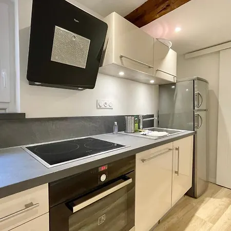 #cf In White&gray Center *