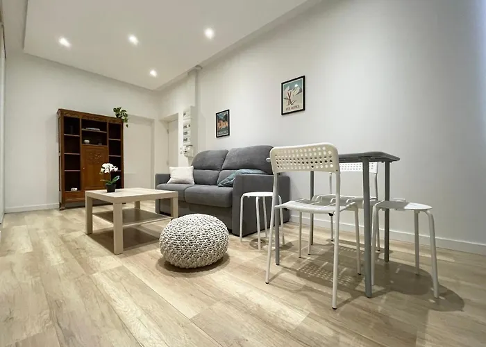 #cf In White&gray Center